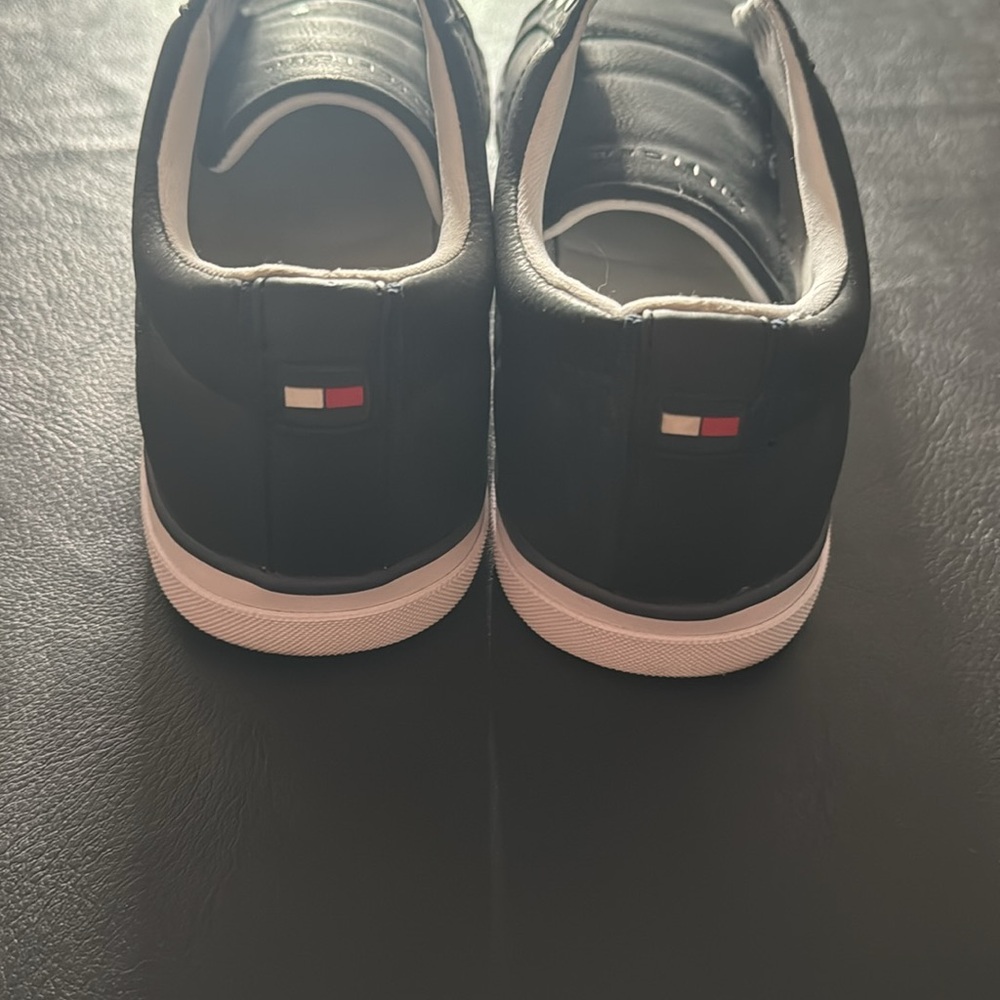 Tommy Hilfiger Black men Shoes Size 10 1/2 Used - Picture 2 of 5